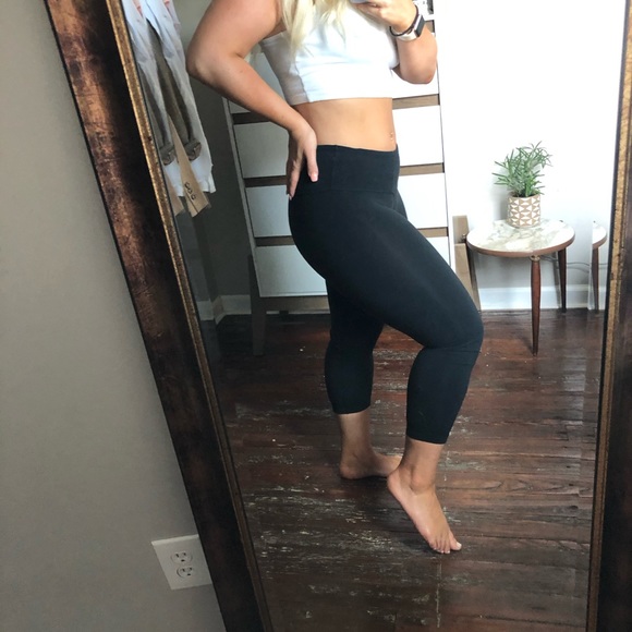 ✨Lululemon Leggings 4✨ - Picture 4 of 10